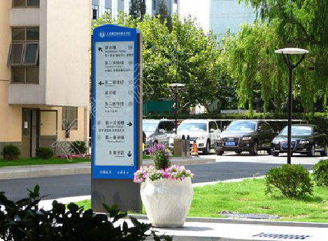 宜丰哪些因素影响宣传栏的制作？